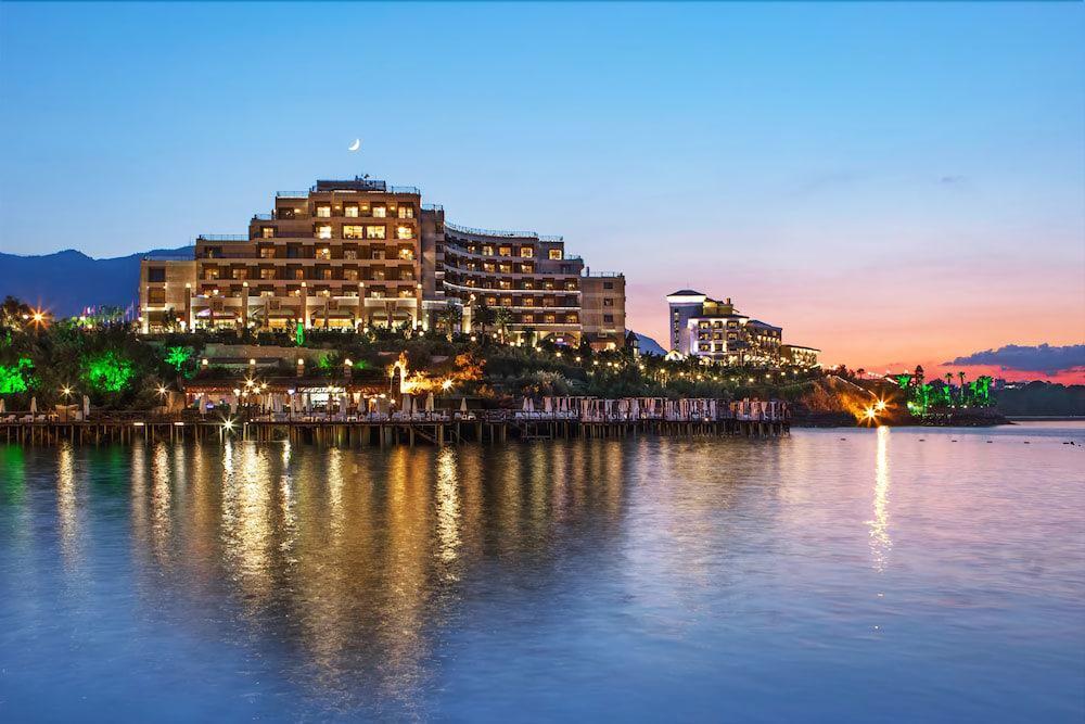Merit Royal Hotel & Casino Karavas  Exterior foto